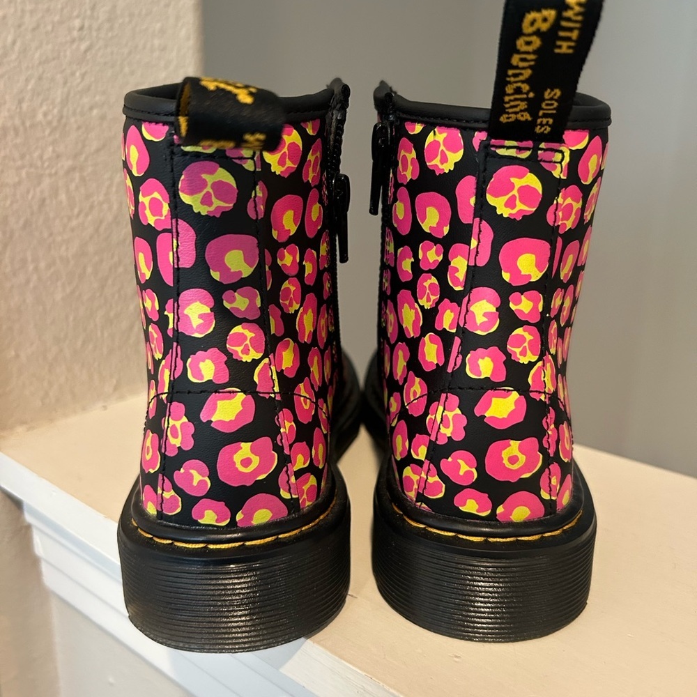 Dr Doc Martens 1460 J Pink Leopard Hydro Leather Combat Boots Youth Girls Size 2 - Picture 5 of 10